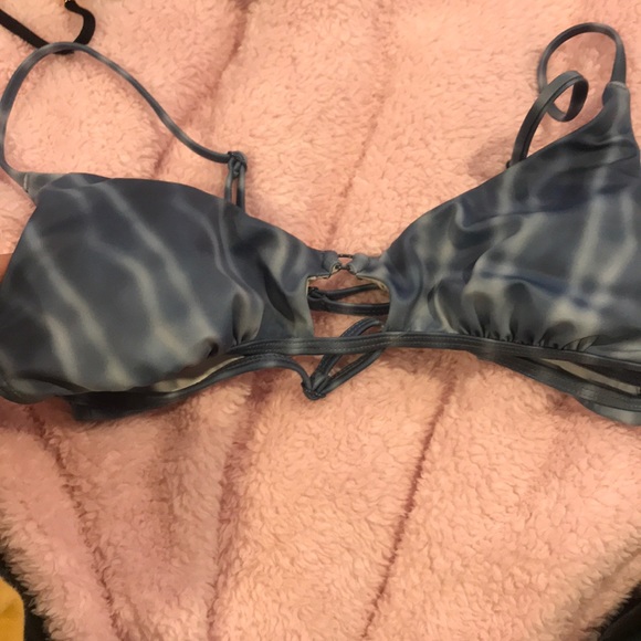 RVCA tie dye bikini top - Picture 1 of 3